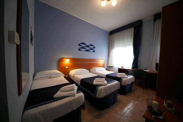 MilleniuM Gold Hotel | Naples | Galleria 7